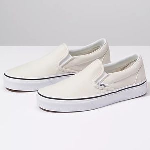 ✨CYBER MONDAY SALE✨ Vans Classic Slip-On
